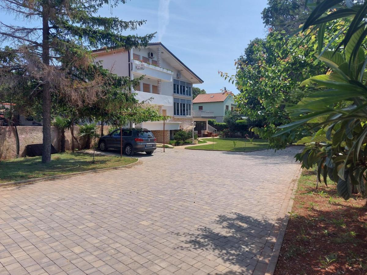 Apartments Hawaii Banjole Luaran gambar